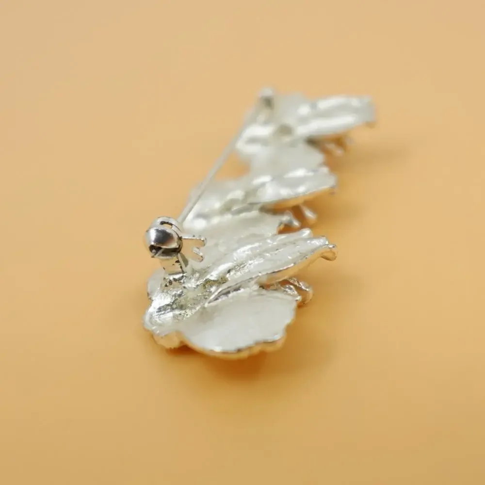 Elephant‎ Brooch Silver-Tone Rhinestone Eye Novelty Pin